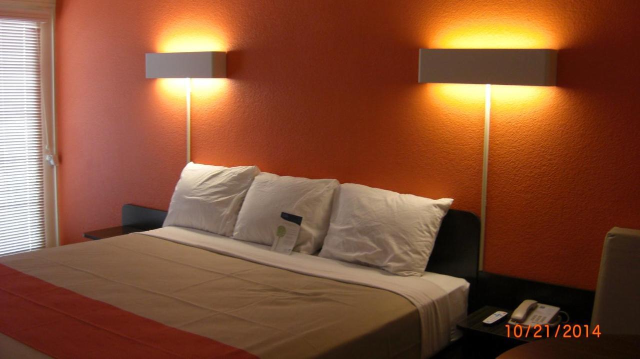 Days Inn By Wyndham Brawley Zimmer foto